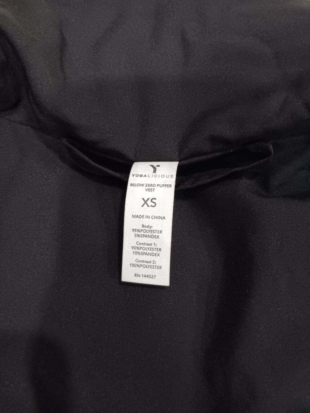 Yogalicious below zero puffer vest / Black / NWT - Picture 5 of 5